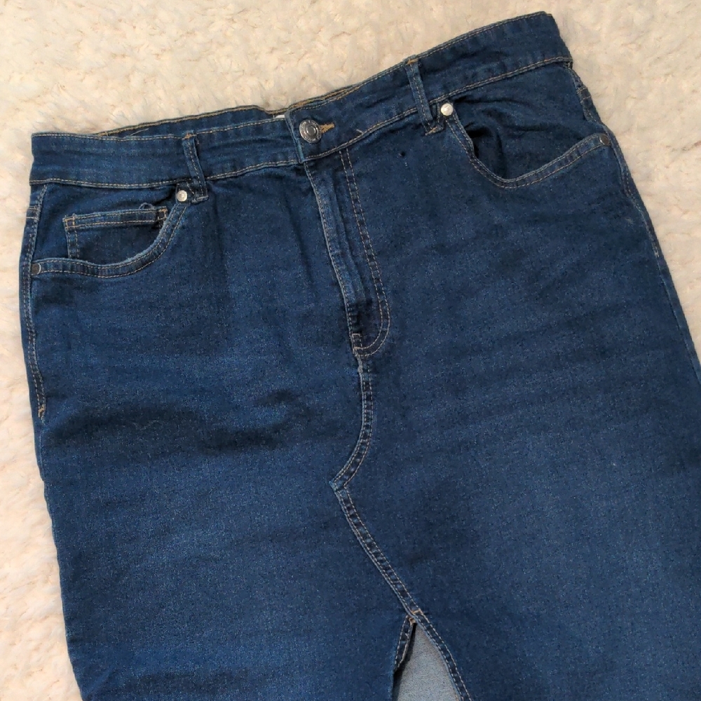 Long Dark Wash Denim Skirt Size L